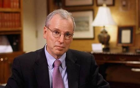 السفير الأمريكي السابق في دمشق: ليس بمستطاع أمريكا حل الأزمة السورية