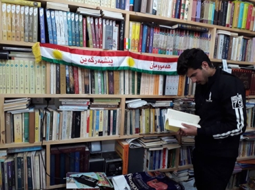 الناقد الموسيقي الشاب اوميد نجم: انا مولع بتأريخ الفن