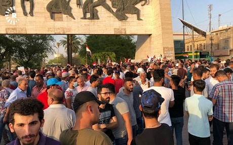 من يحرّك المظاهرات في العراق؟