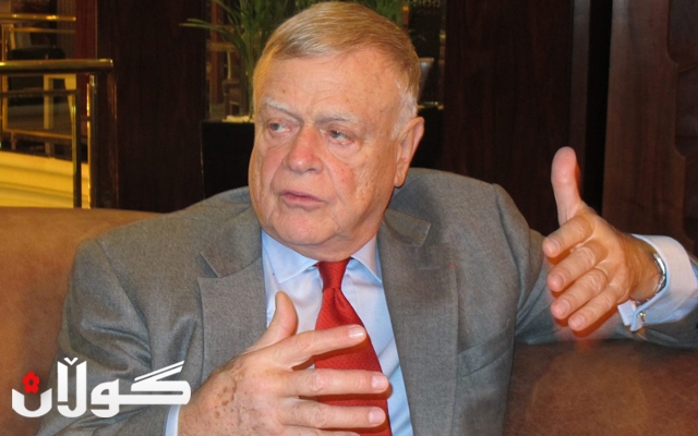 نائب رئيس لجنة الخارجية والدفاع في مجلس الشيوخ الفرنسي لمجلة كولان:لم أر في حياتي رئيساً مثل الرئيس البارزاني يتخلى ويغادر قصر الرئاسة و يقاتل شخصياً في المواقع الأمامية من الحرب.