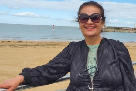 القاصة والإعلامية سعاد الجزائري: أنا استقر في قلب عالمين.. الصحافة والأدب