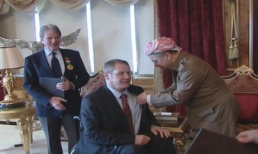 Serok Barzanî Bernard Kouchner Û Fredrik Tîso Xelat Kir