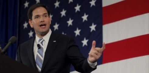 Senetorek Amerîka: Em li gel Hewlêrê kar li ser pirsa serxwebûna Kurdistanê dikin