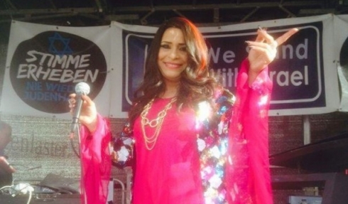 Hadassa bo serxwebûna Kurdistanê stran gotin