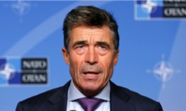 Rasmosen: NATO êrişa serbazî dij bi Surîyê bi pêywîst dizane