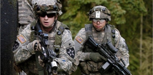 Pentagon: Hêzek taybeta Amerîka 40 serkirdeyên DAIŞê kuştiye