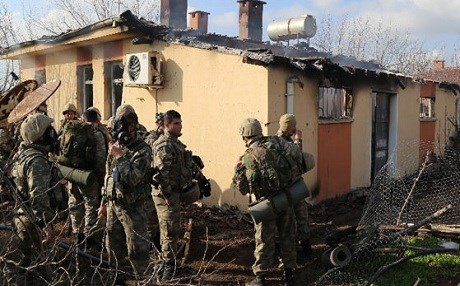 Li Amedê du malbatan li hev dan: 2 kuştî 25 birîndar