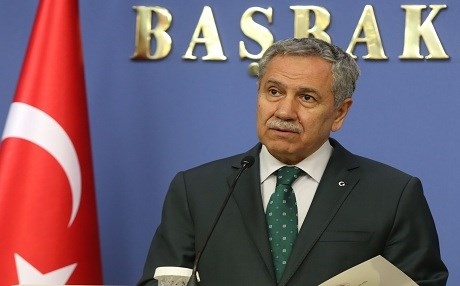 Arinç: Qendîl rê li ber ragihandina çekdanînê digire