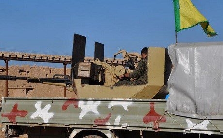 Şervanên YPGê niha li ber deriyê Til Berekê ne