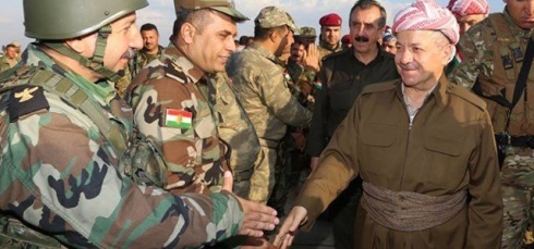 Barzanî li eniya şer Newroza Pêşmerge pîroz kir