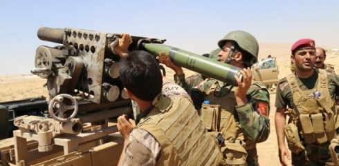 Pêşmerge pêgehên DAIŞê jinavbirin