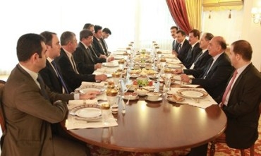 Serokê Herêma Kurdistanê ji aliyê Wezîrê Derveyê Tirkiyê ve hate pêşwazî kirin