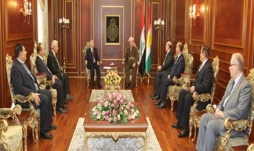 Hejmarek endamên nû yên Dadgeha Temîz li ber Serokê Herêma Kurdistanê sonda yasayî xwarin