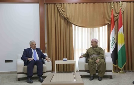 Serok Barzanî li gel Parêzgerê Nînowa civiya