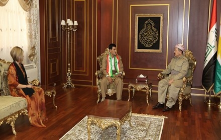 Serok Barzanî pêşwaziya Bavê Şehîd Alan kir