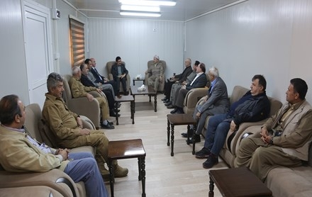 Serok Barzanî pêşwaziya şandekî Mekteba Siyasiya Partiya Demokrata Kurdistanê kir