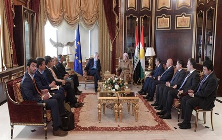 Serok Barzanî pêşwaziya Komîsyarê Bilindê Yekîtiya Ewrupa yê Karubarê Mirovî kir