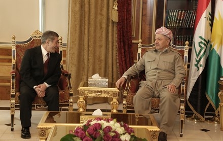 Serok Barzanî pêşwaziya Komeleya Yekbûna Kurd li Saint Petersburg a Rûsya kir