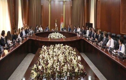 Serok Barzanî li gel hejmarek ji endamên rêxistina navdewletiya şanda ji bo guftûgoyê civiya