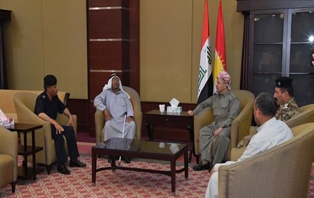 Serok Barzanî pêşwaziya kesukarên şehîdên Erebê gundê Melhe kir