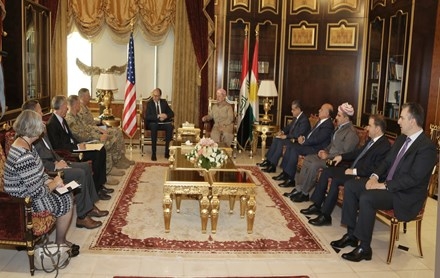 Serok Barzanî pêşwaziya şandekî bilinda dîplomasî û serbaziya Amerîkayê kir