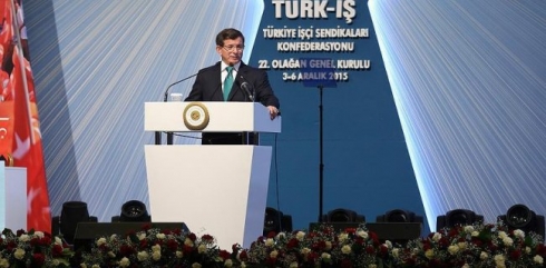 Davutoglu bersiv da Ebadî: Çavê me di axa tu welatekî de nîne