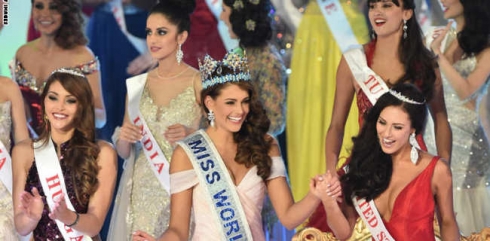 Rollin Strauss bû şahciwana cîhanê