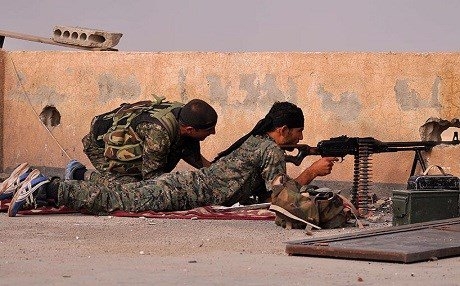 HESEKE- DAIŞ şikest û şervanên kurd pêşde diçin