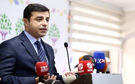 Demîrtaş: Amadekariya girtina HDPê tê kirin