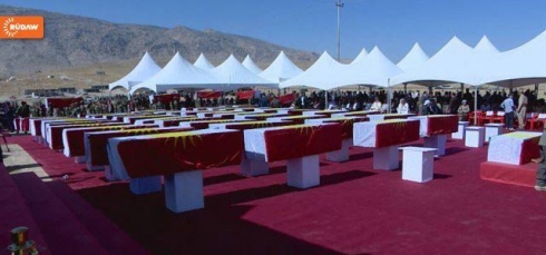  Şingal – Cenazeyên 67 şehîdên êzîdî gihîştin Şerfedînê 