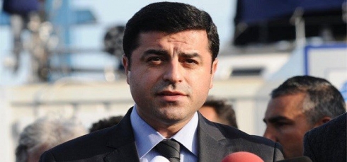 Demîrtaş: Tirkiye li Geverê komkujiyê pêk tîne