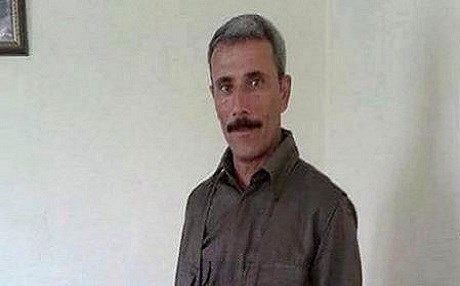 Li wî kurdî dan û ew neçar kirin peykera Ataturk maç bike!