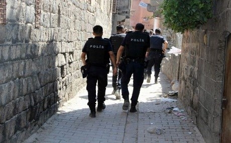 Li Sûra Amedê dîsa derketina derve hat qedexekirin