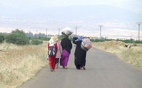 Jina Rojava ya qaçaxçî: YPGê gumrikê ji me distîne