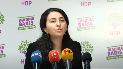 Berdevka HDPê: Desthilat dixwaze têkçûna xwe bi êrişkirina ser HDPê veşêre