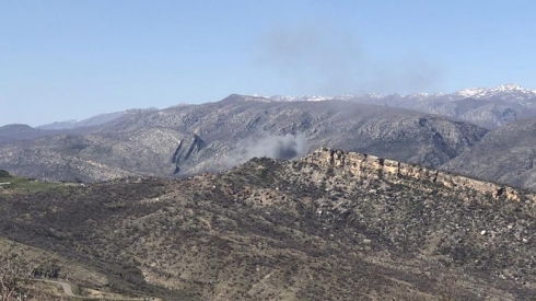 Firokeyên Tirkiyê nêzîkî bajarokê Çemankê bombebaran kir