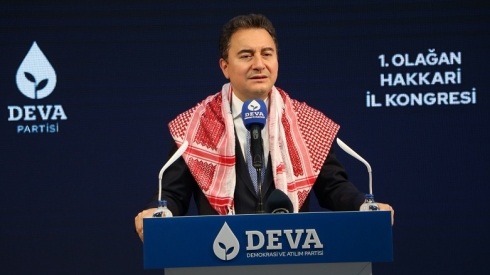 Babacan bo AK Partiyê: We zimanê Kurdî car din kire zimanekî nenaskirî