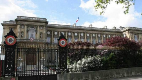 Fransayê êrîşa ser Hewlêrê şermezar kir