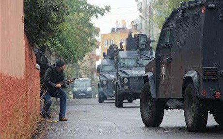 Li Amedê di navbera hêzên Tirk û DAIŞê de şer derket: 9 kuştî