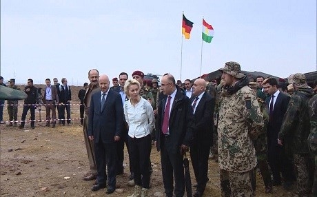 Wezîra Parastina Almanya li nav Pilingên Zêrevaniyê de axivî: Hûn mêrxas in