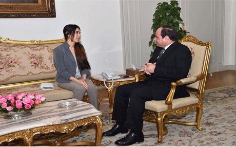 Serokê Misrê ligel keça kurd a êzîdî civiya