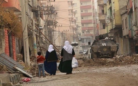 Amnesty International, şerê Bakurê Kurdistanê rexne kir