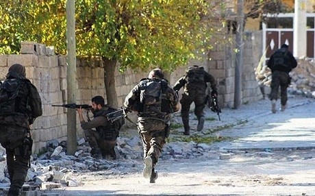 Li Nisêbînê bombek bi hêzên Tirk de teqiya