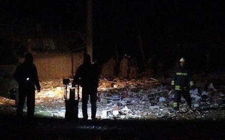 Mêrdîn – Otomobîlek bombekirî li navendeke leşkerî teqiya!