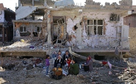 Netewên Yekbûyî: Tirkiyê li CIZIRê 100 Kurd şewitandine