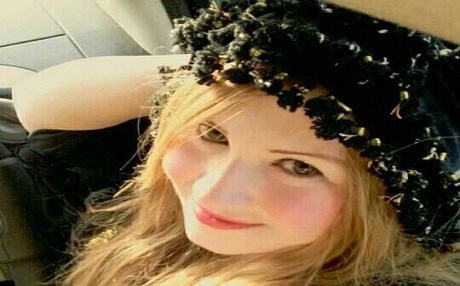 Li Hewlêrê keçek cotkar