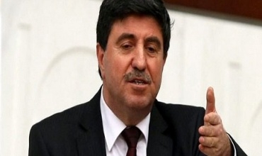 Altan Tan: Hikûmeta Tirkiyê hêviyên kurdan li erdê dan