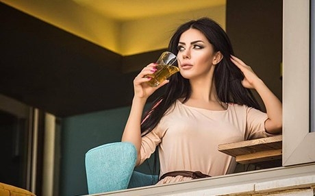 Hazan Ateş: Dixwazim ciwaniya keçên kurd nîşan bidim