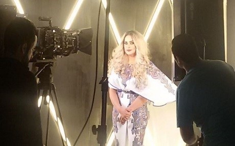 Bi mûzika pop xatir dixwaze