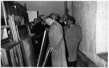 Xizîna hunerî ji maleke qirêjgirtî derket